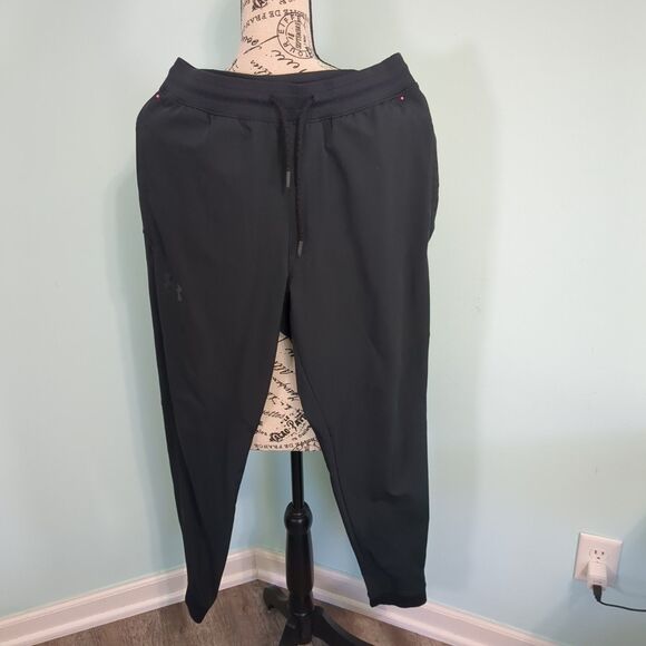Under Armour Mens fitted Athletic Pants black medium - Picture 1 of 5